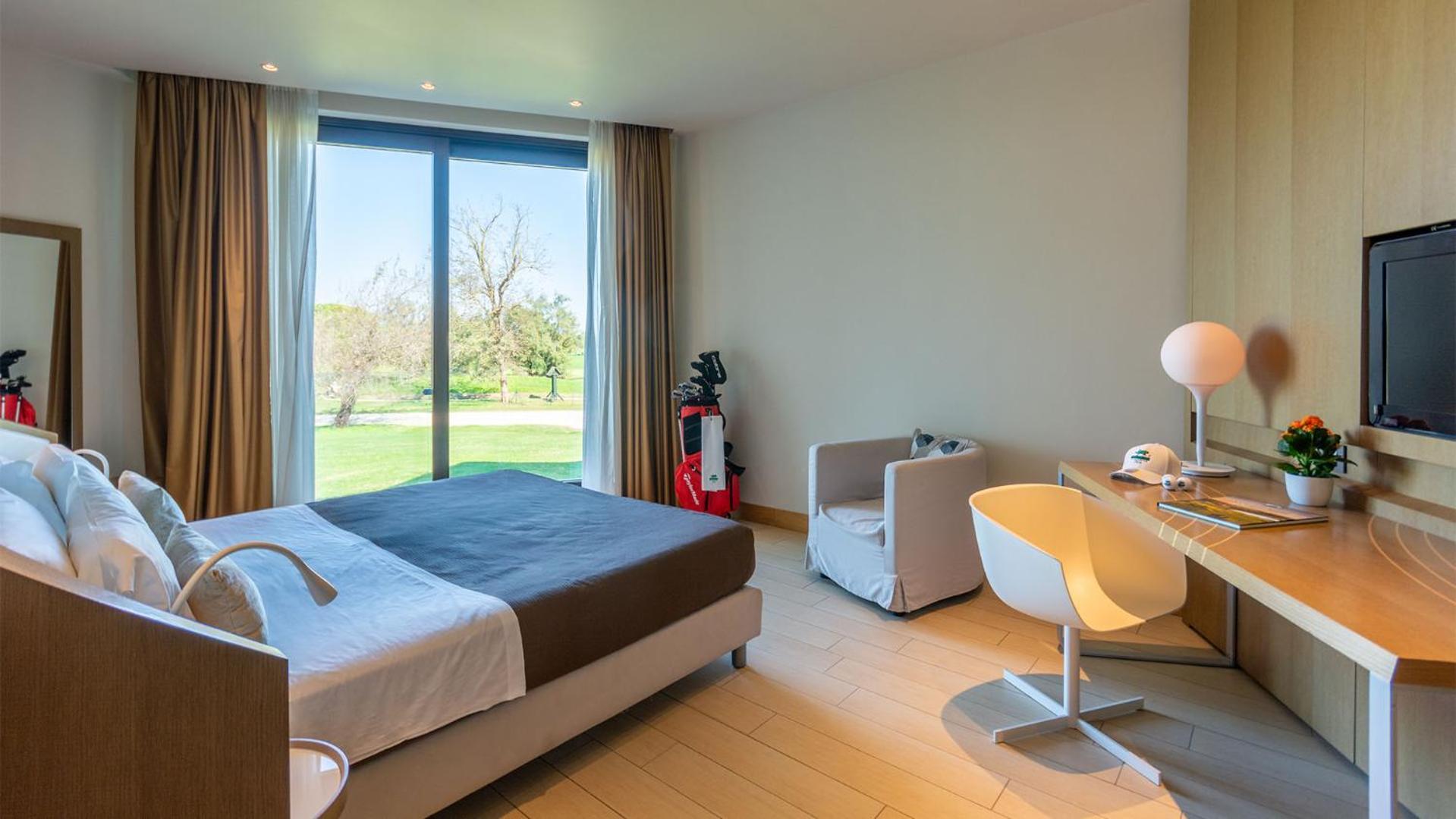 Hotel Isola Di Albarella Golf 4*